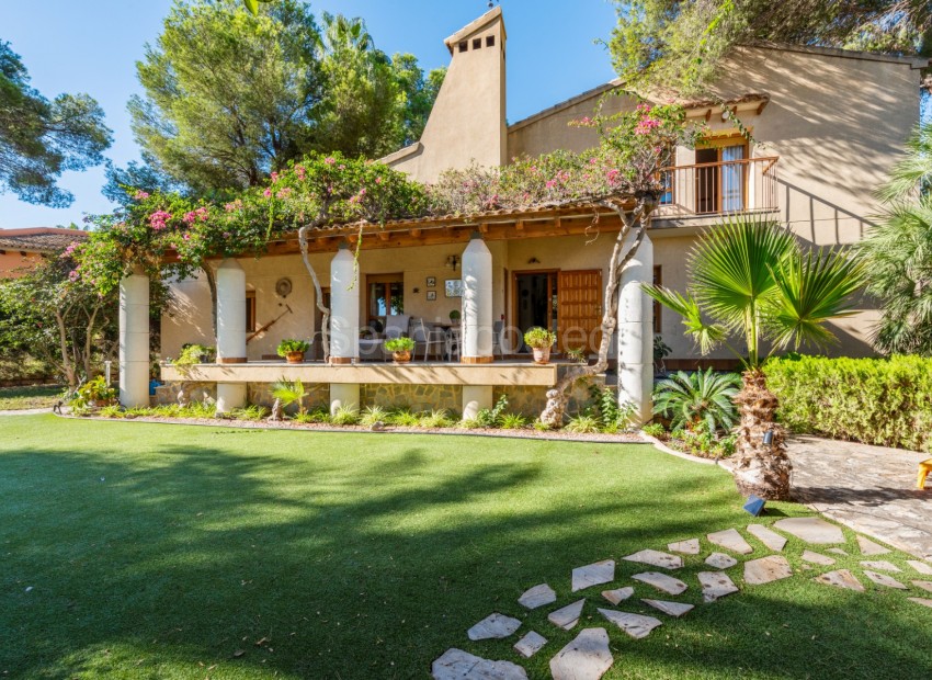 Resale - Villa -
Orihuela Costa - Villamartin