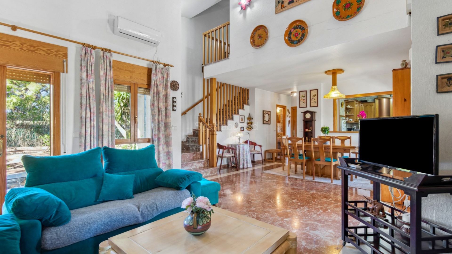 Resale - Villa -
Orihuela Costa - Villamartin