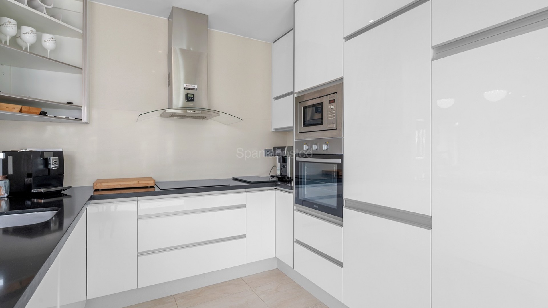 Resale - Villa -
Orihuela Costa - Villamartin