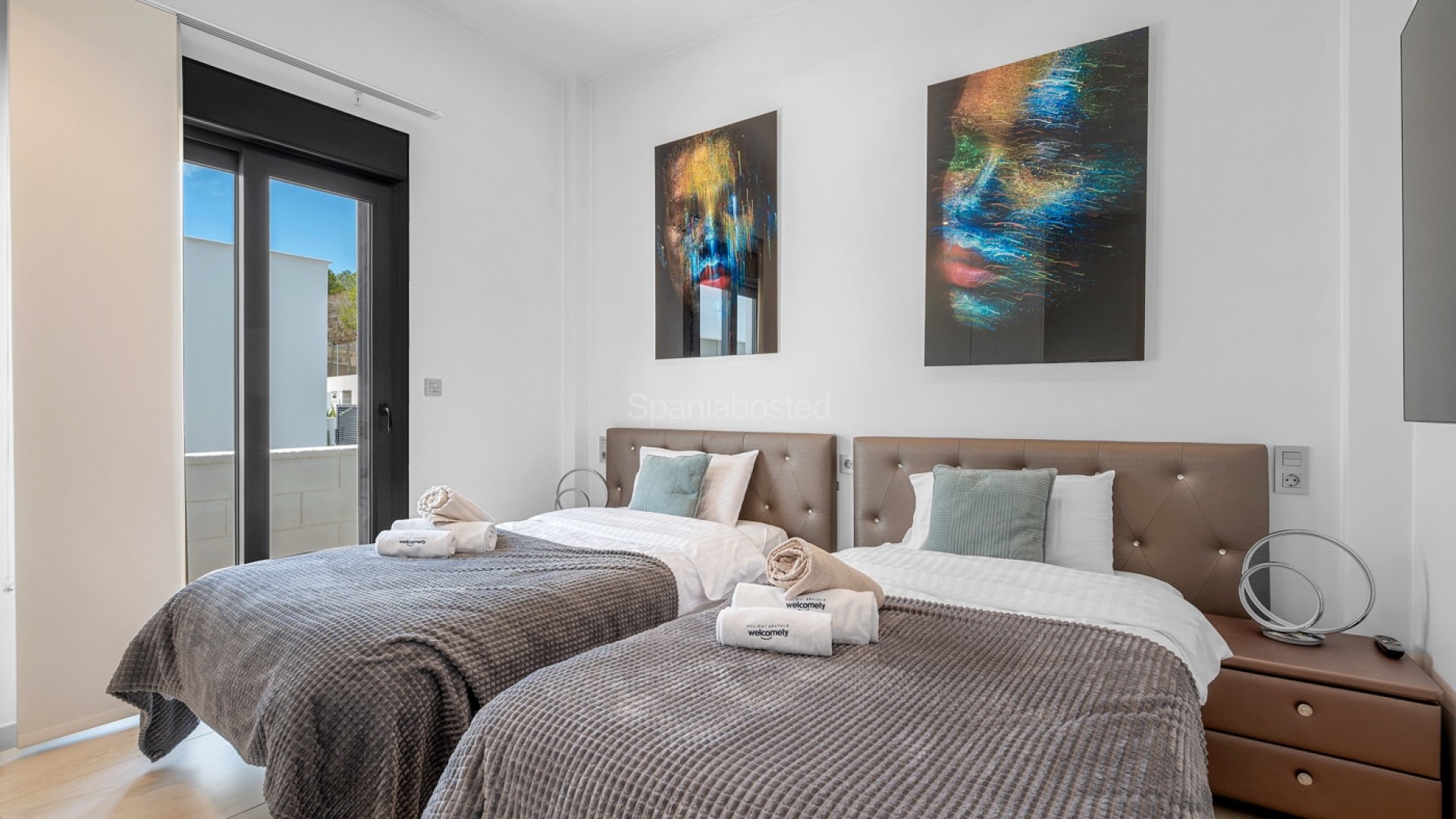 Resale - Villa -
Orihuela Costa - Villamartin