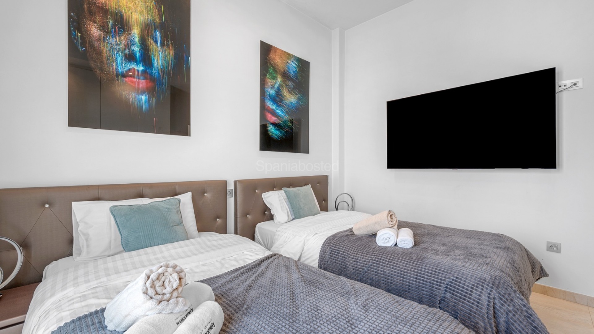 Resale - Villa -
Orihuela Costa - Villamartin