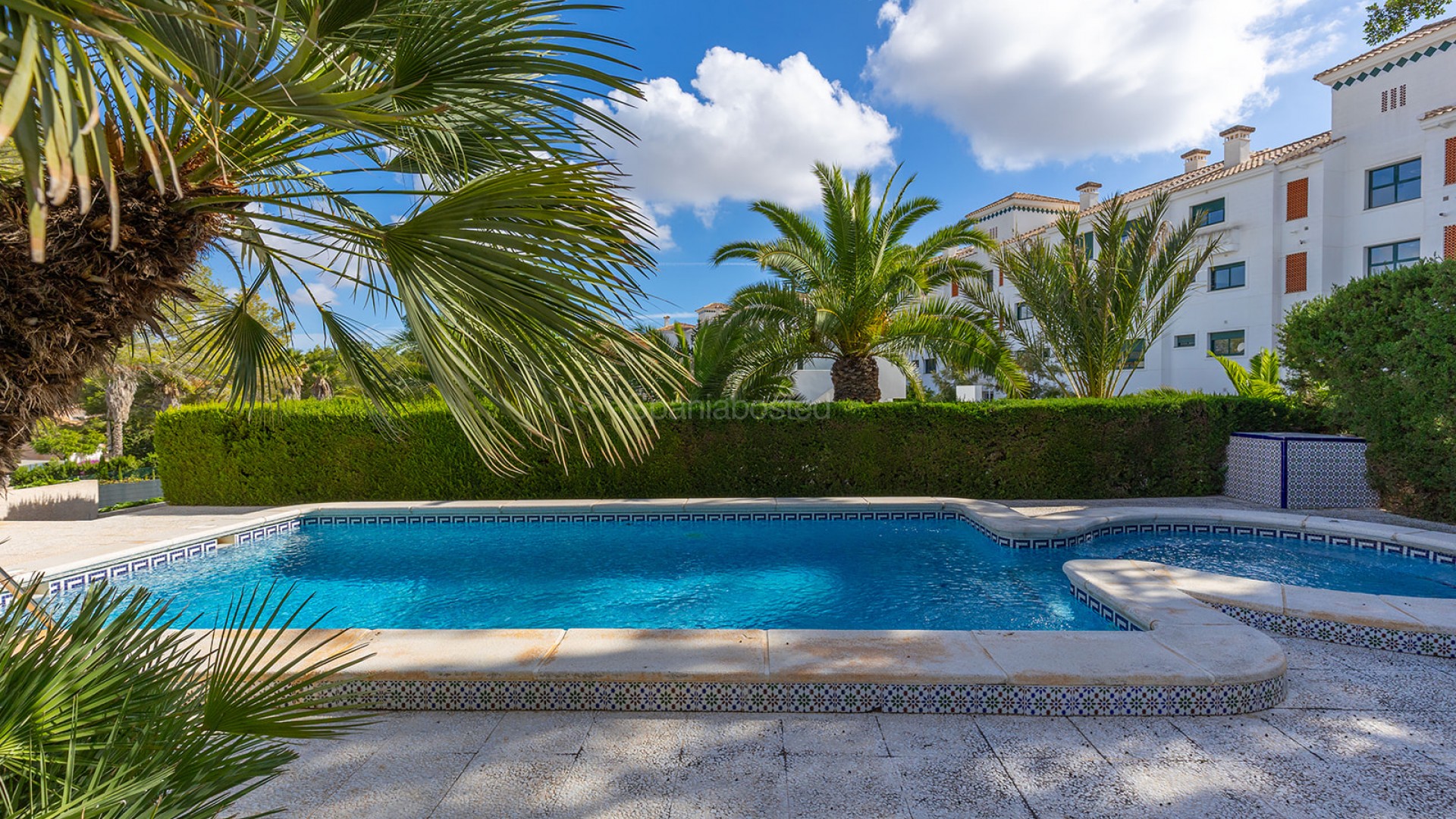 Resale - Villa -
Orihuela Costa - Villamartin