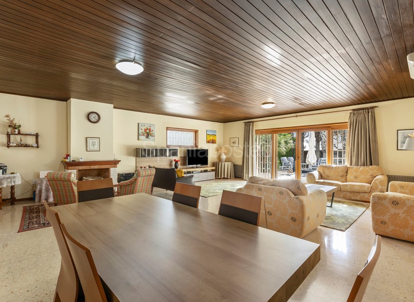 Resale - Villa -
Orihuela Costa - Villamartin