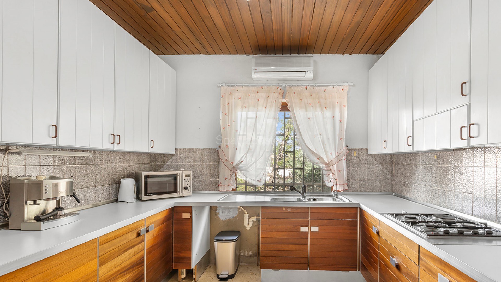 Resale - Villa -
Orihuela Costa - Villamartin