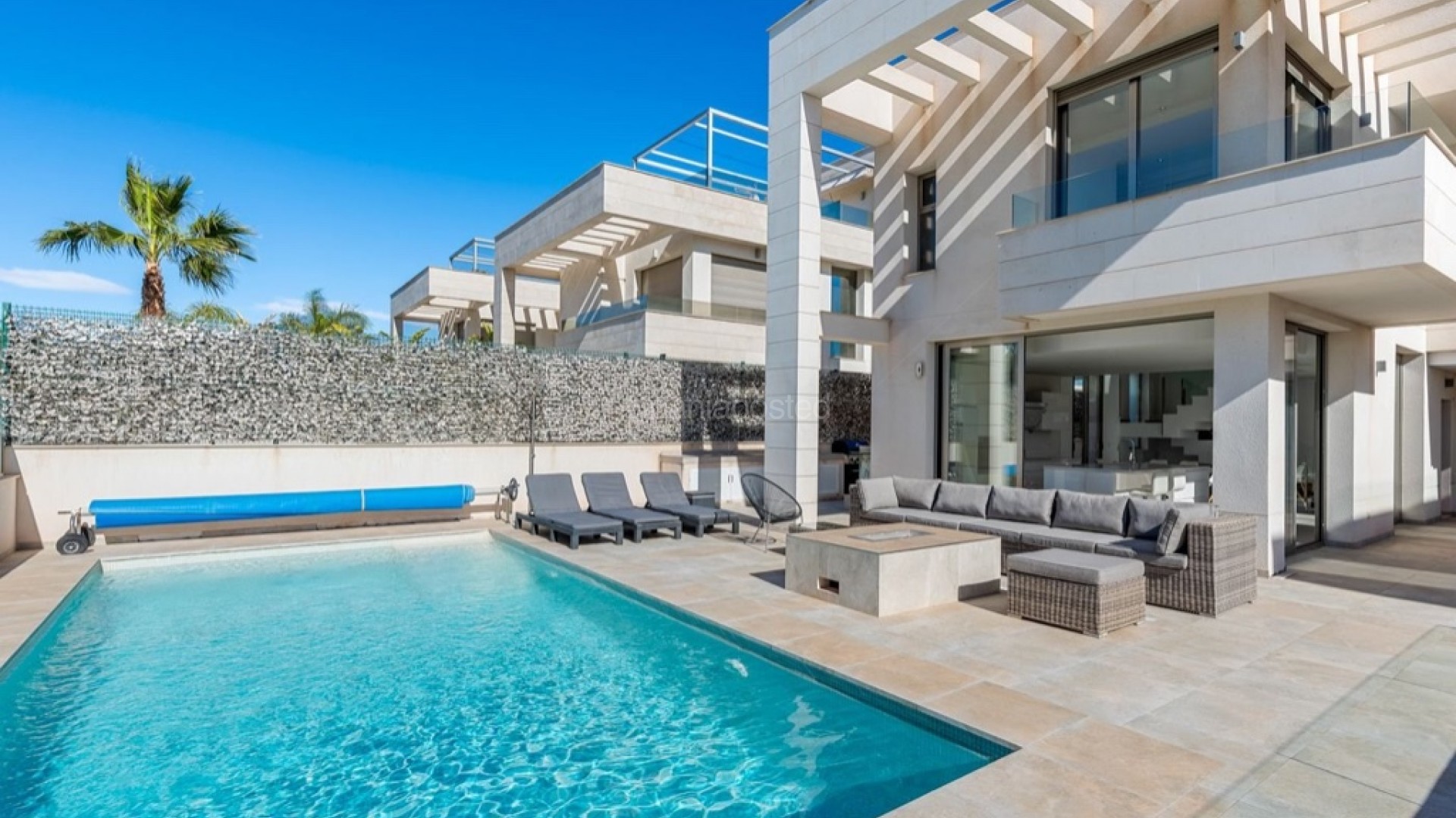 Resale - Villa -
Orihuela Costa - Villamartin