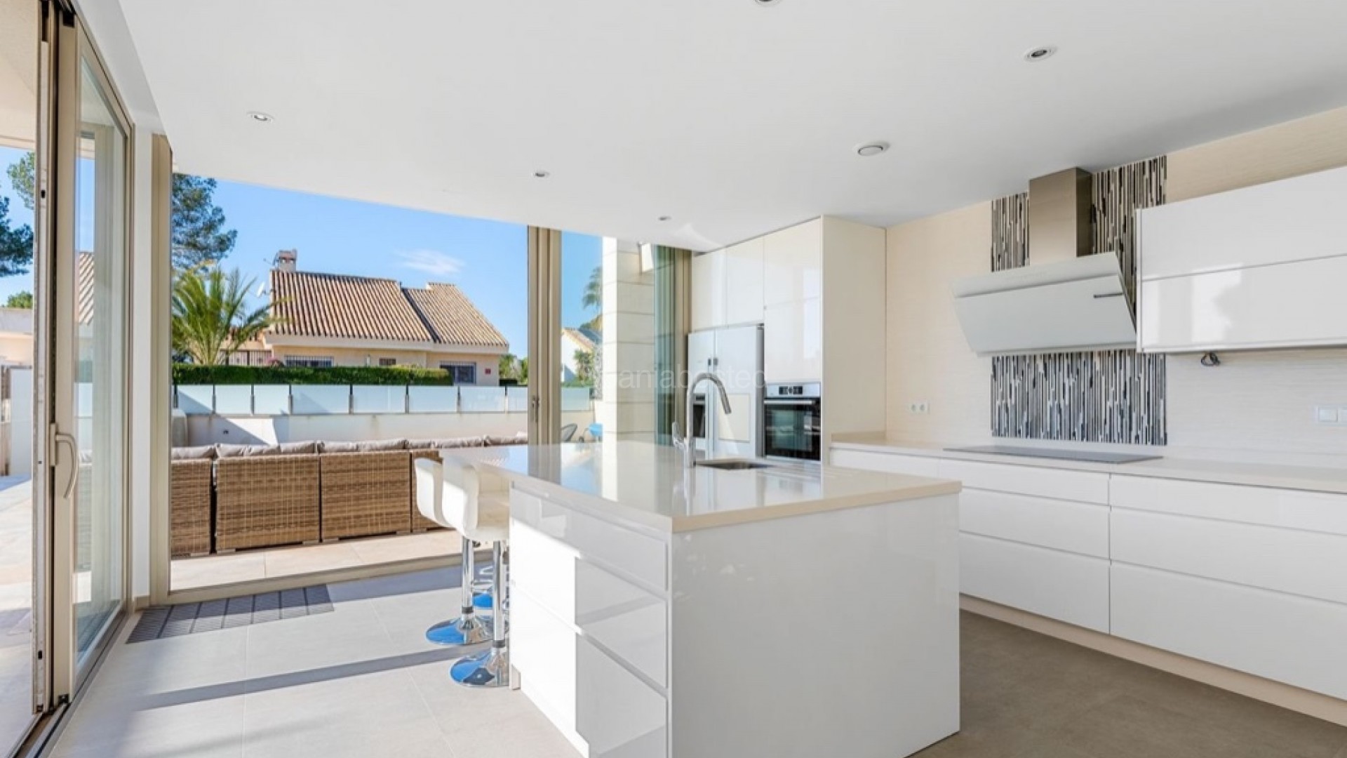 Resale - Villa -
Orihuela Costa - Villamartin