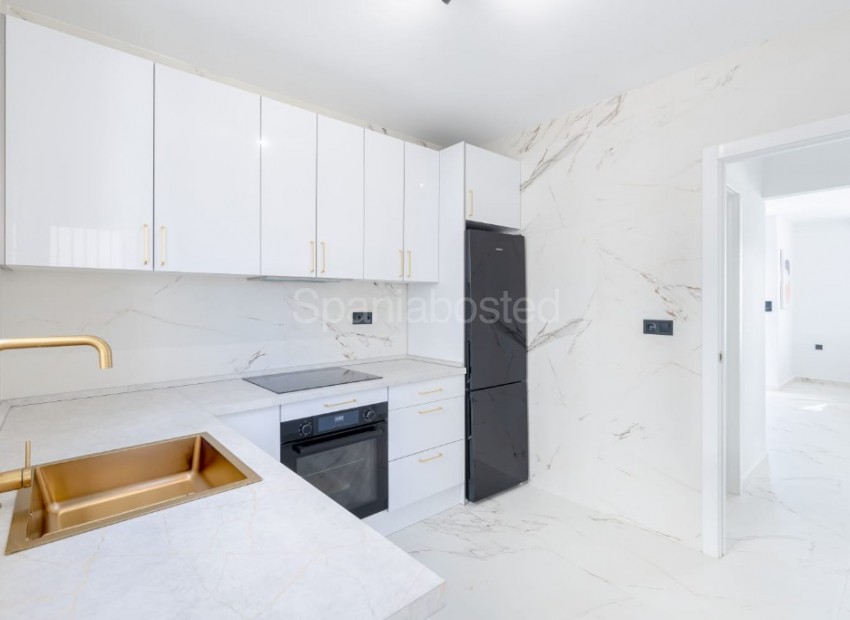 Resale - Villa -
Orihuela Costa - Villamartin