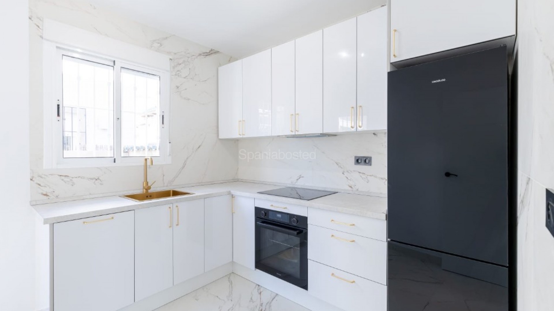 Resale - Villa -
Orihuela Costa - Villamartin