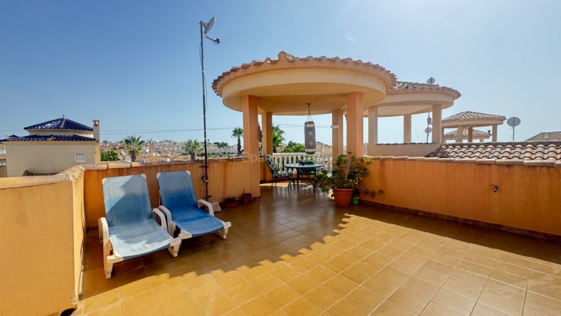 Resale - Villa -
Orihuela Costa - Villamartin