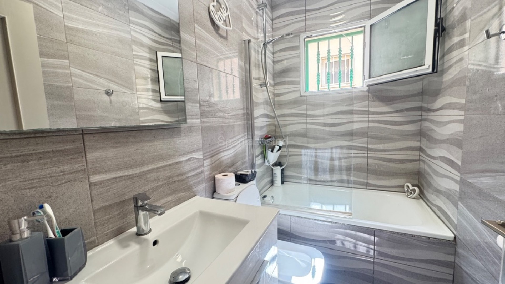 Resale - Villa -
Orihuela Costa - Villamartin