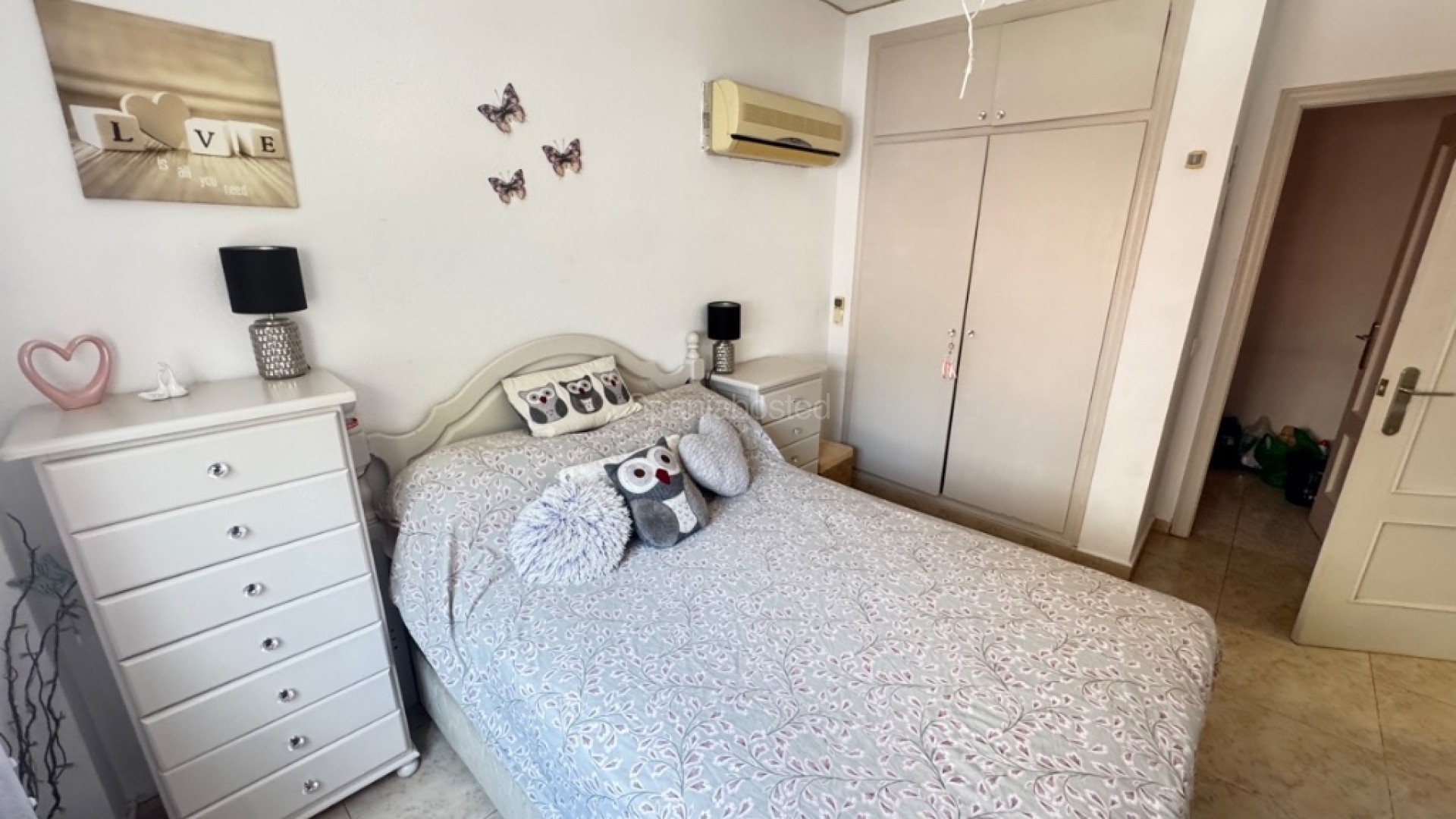 Resale - Villa -
Orihuela Costa - Villamartin