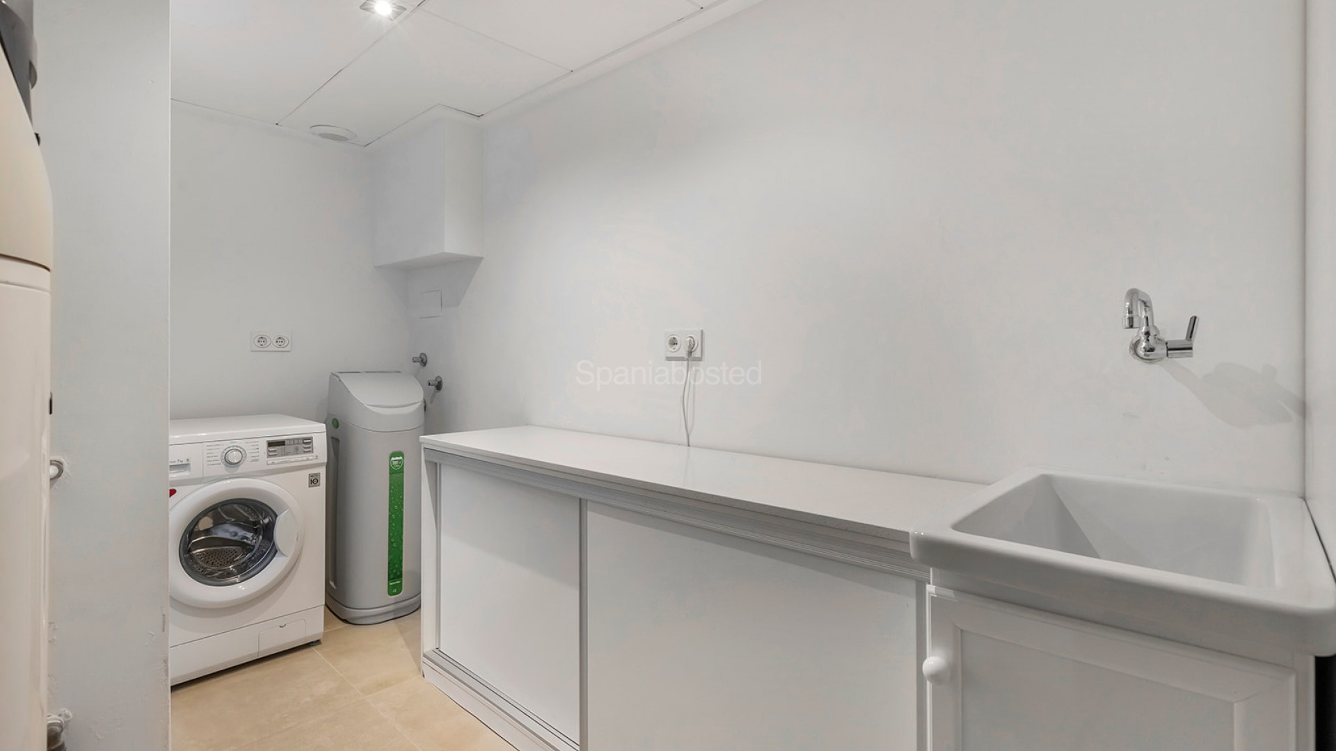 Resale - Villa -
Orihuela Costa