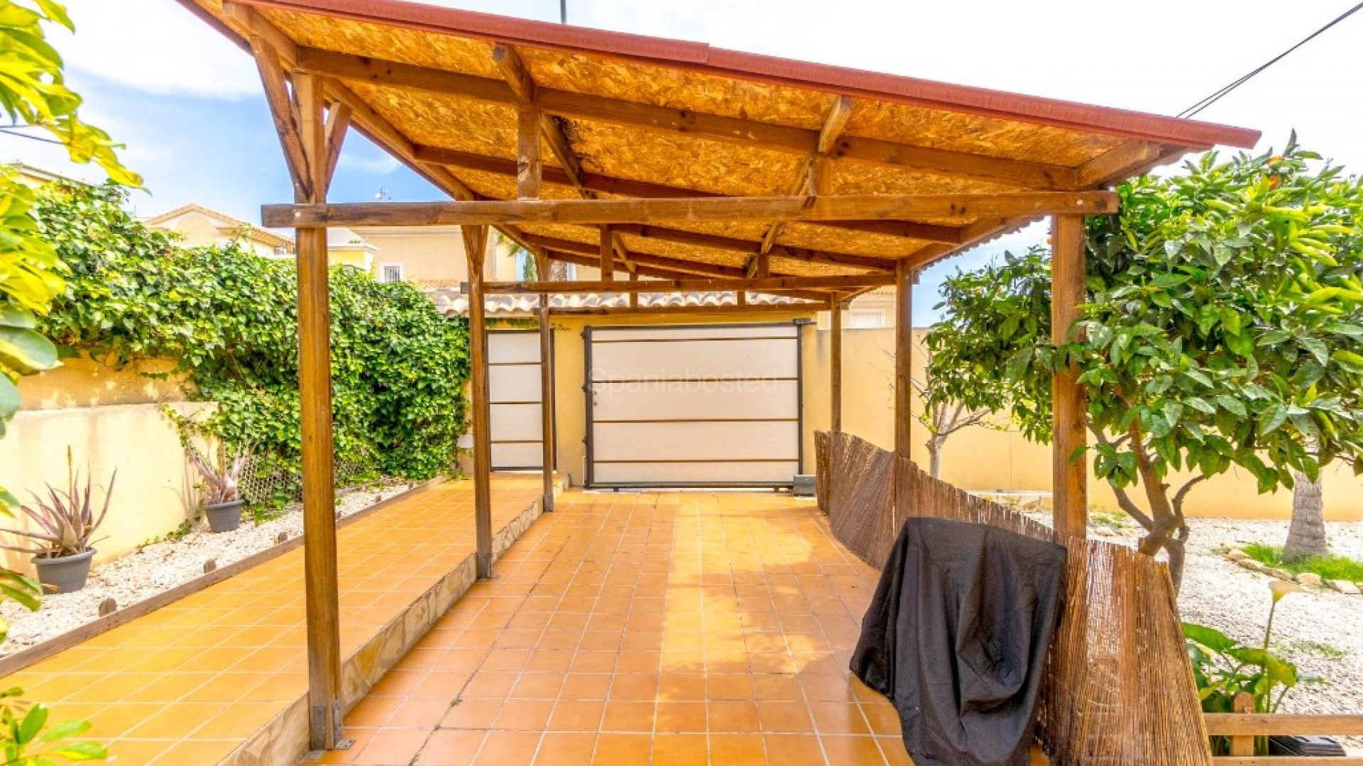 Resale - Villa -
Orihuela Costa