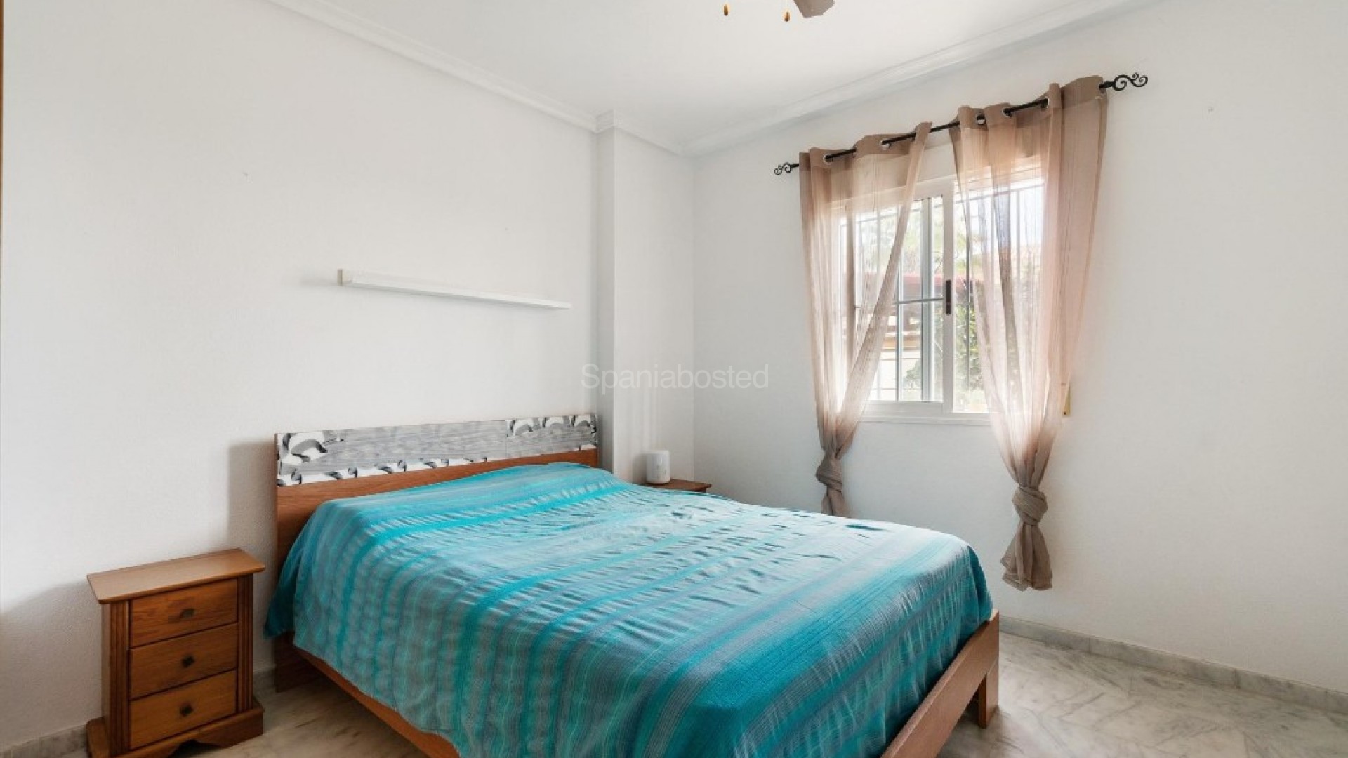 Resale - Villa -
Orihuela Costa