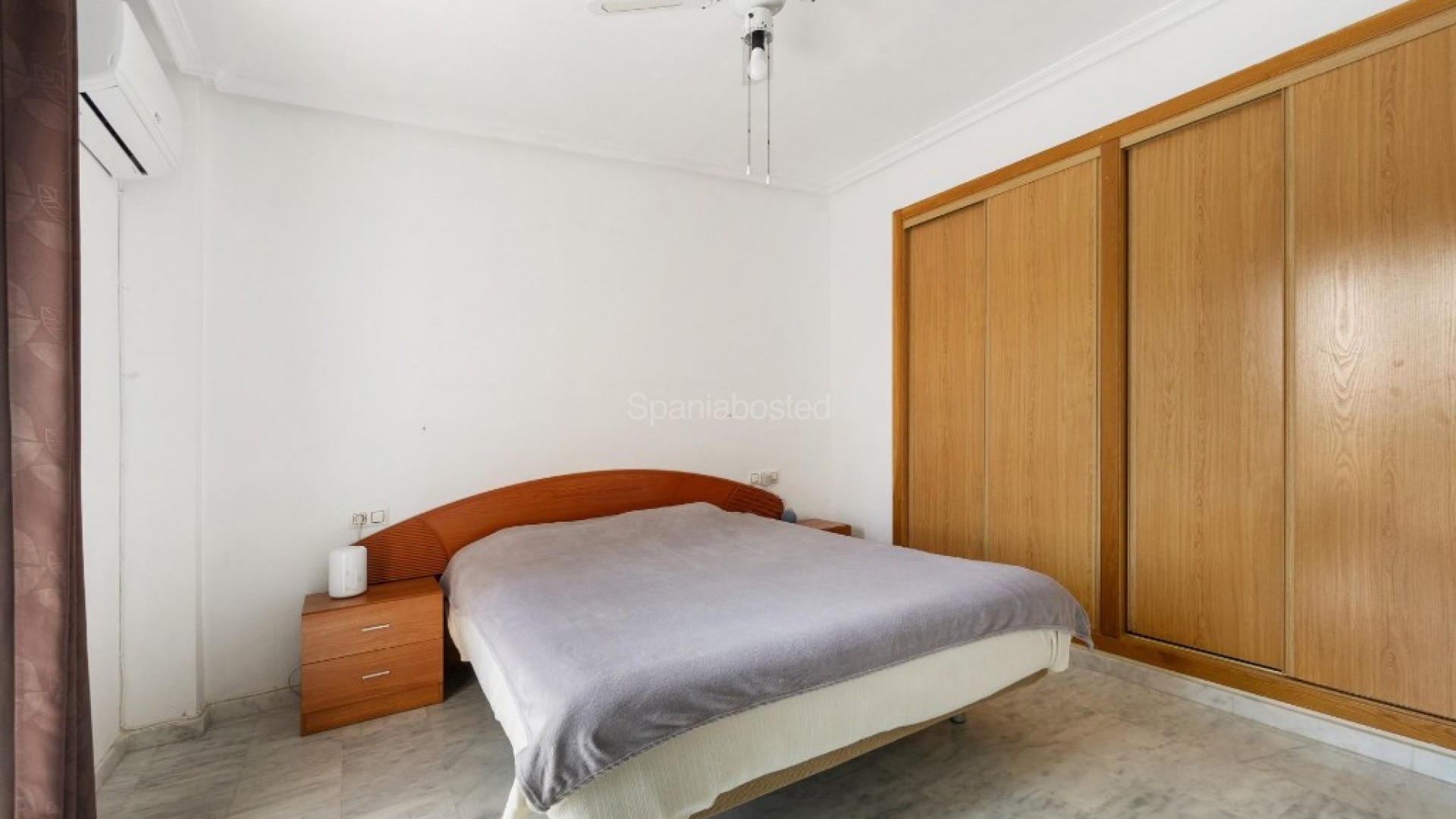 Resale - Villa -
Orihuela Costa