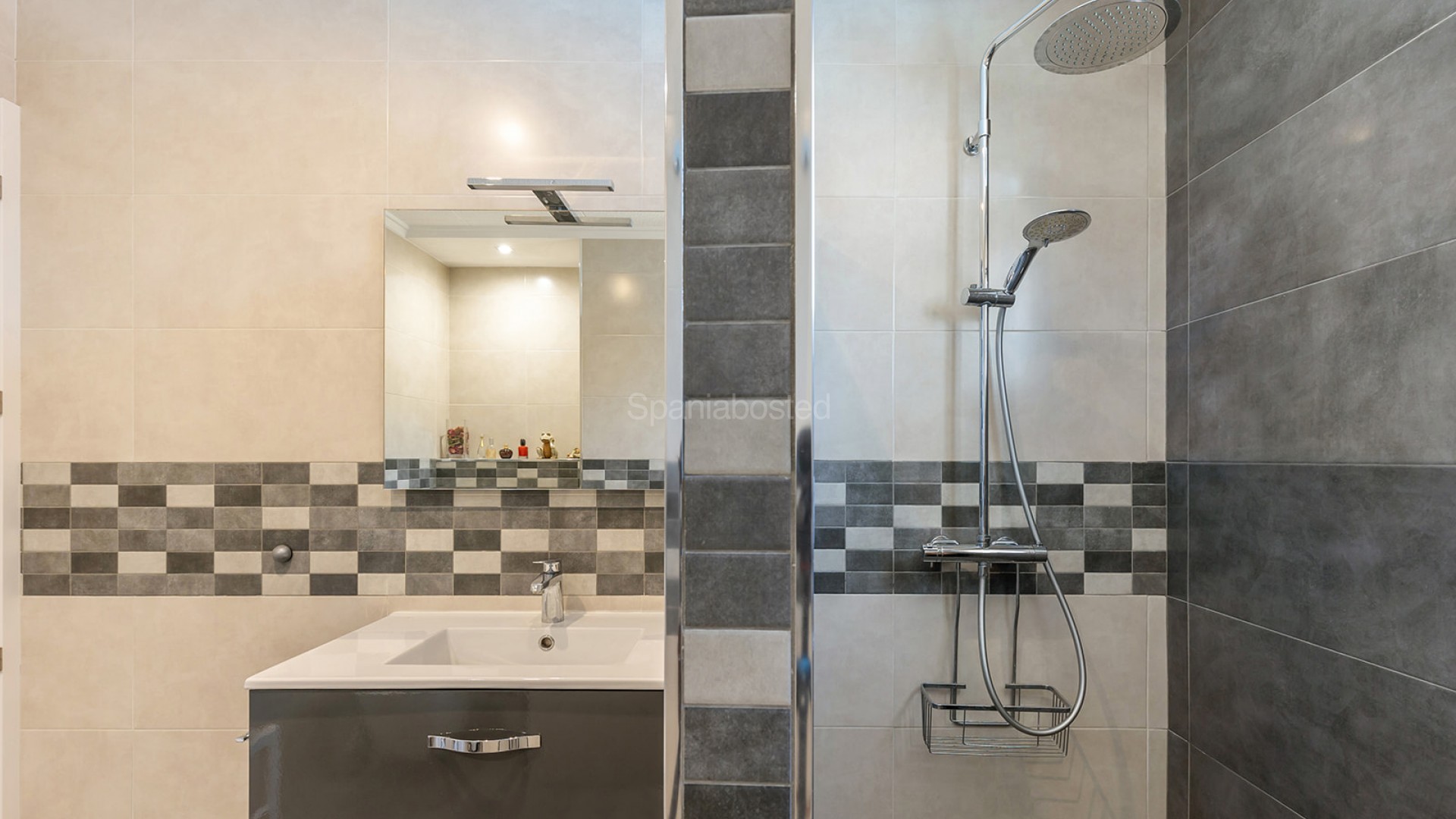 Resale - Villa -
Orihuela - Orihuela Costa