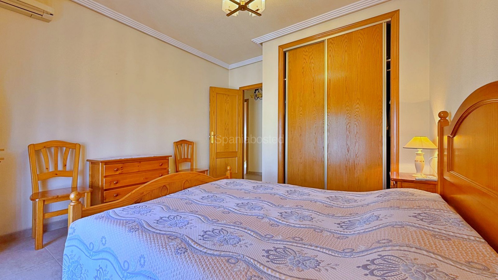 Resale - Villa -
Orihuela - Orihuela Costa