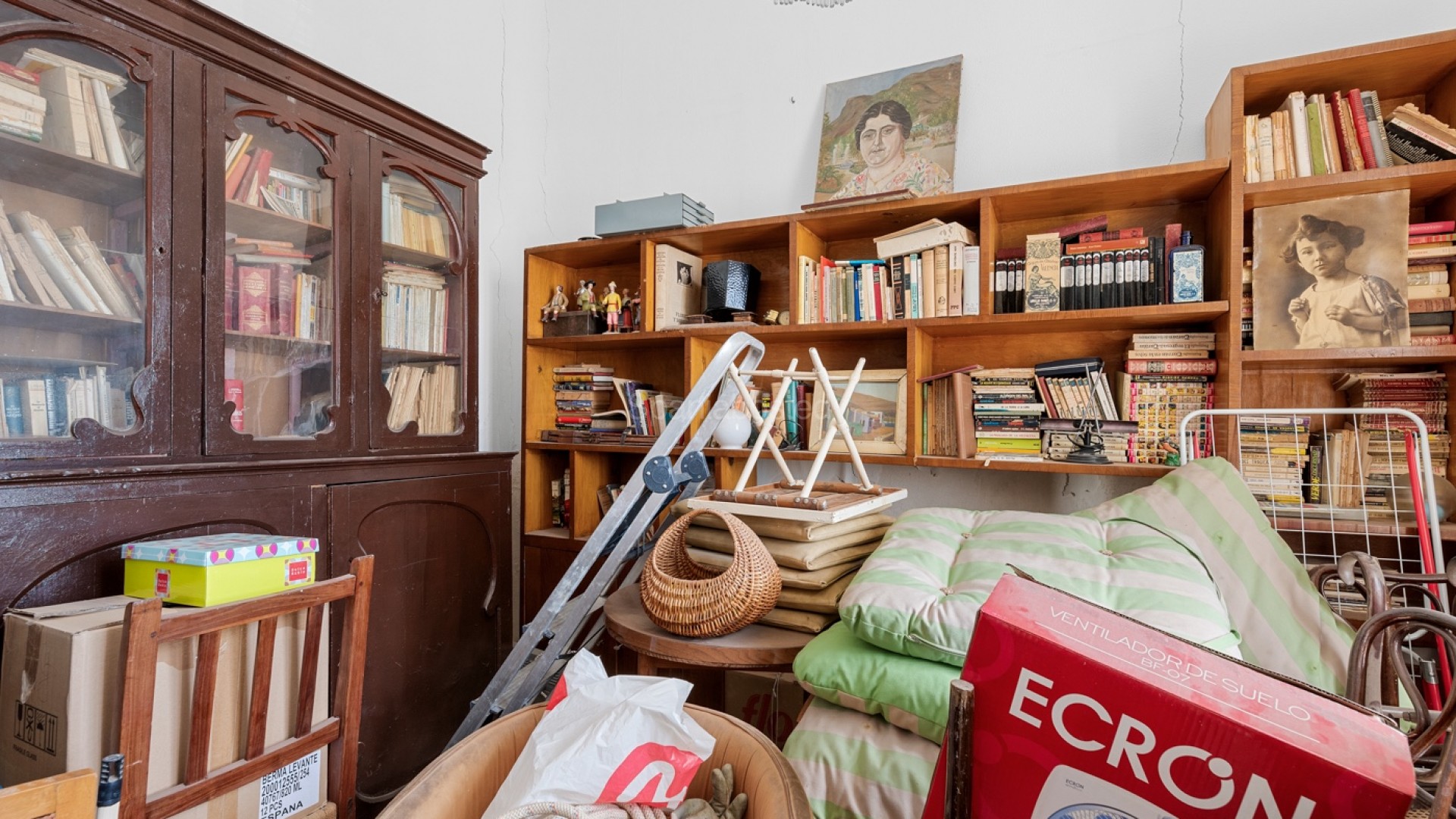 Resale - Villa -
Orihuela