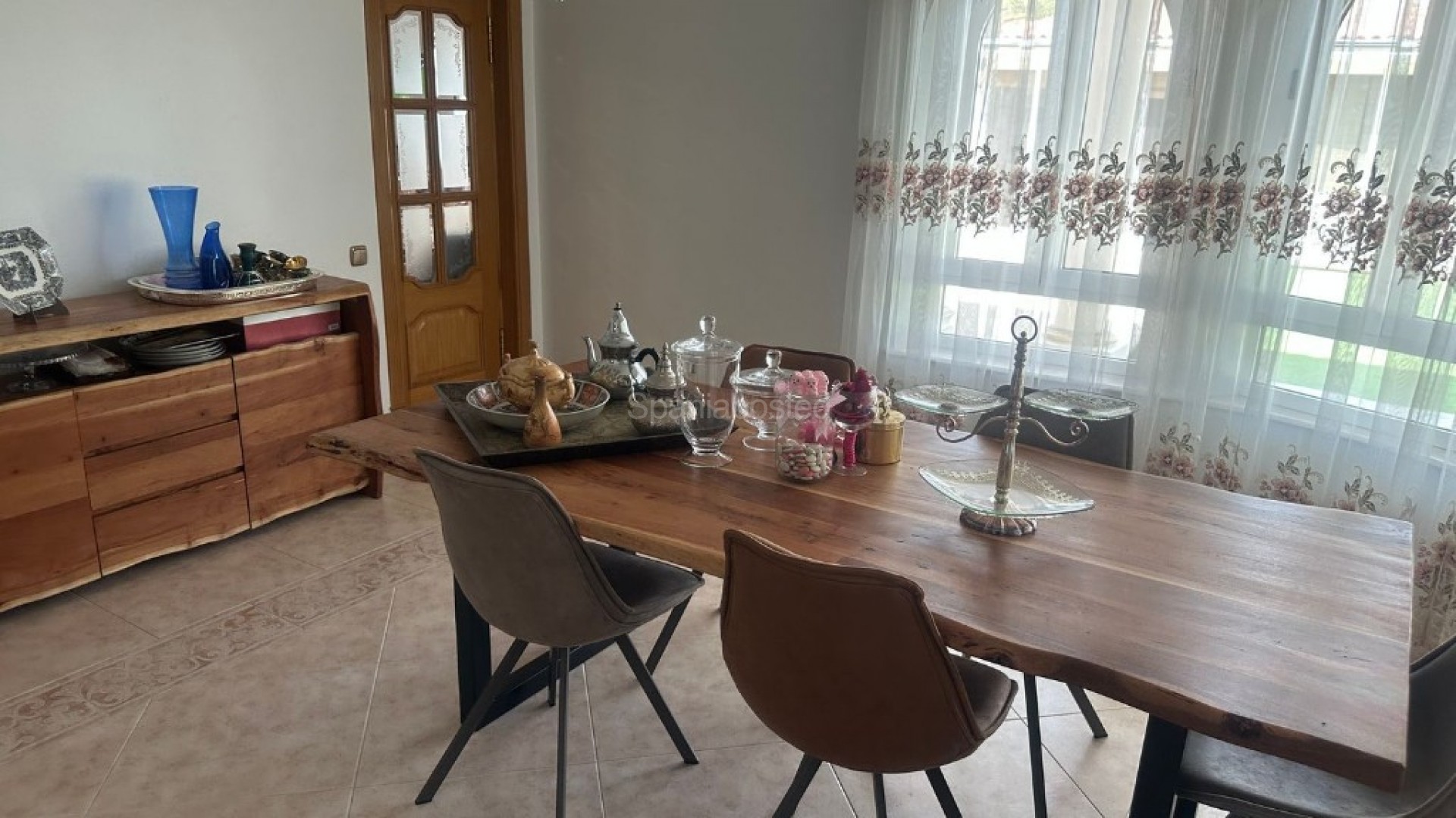 Resale - Villa -
Orihuela