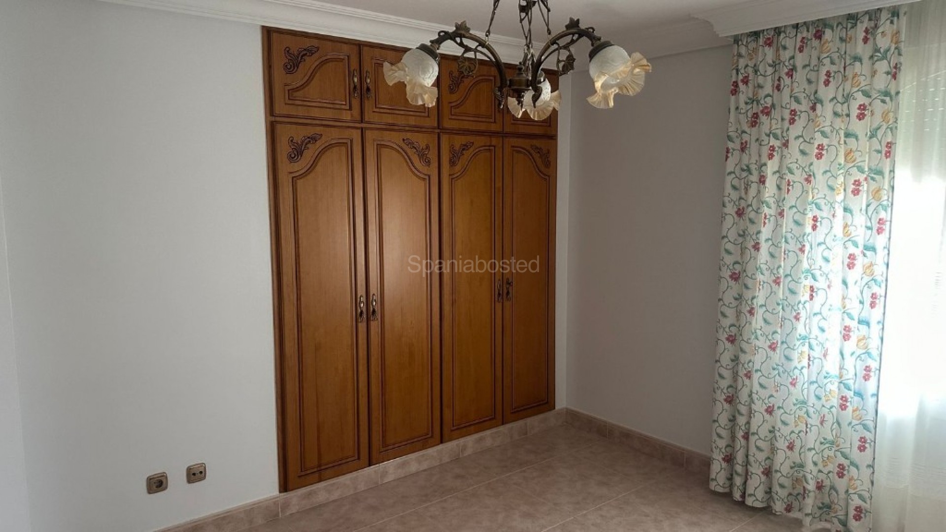 Resale - Villa -
Orihuela