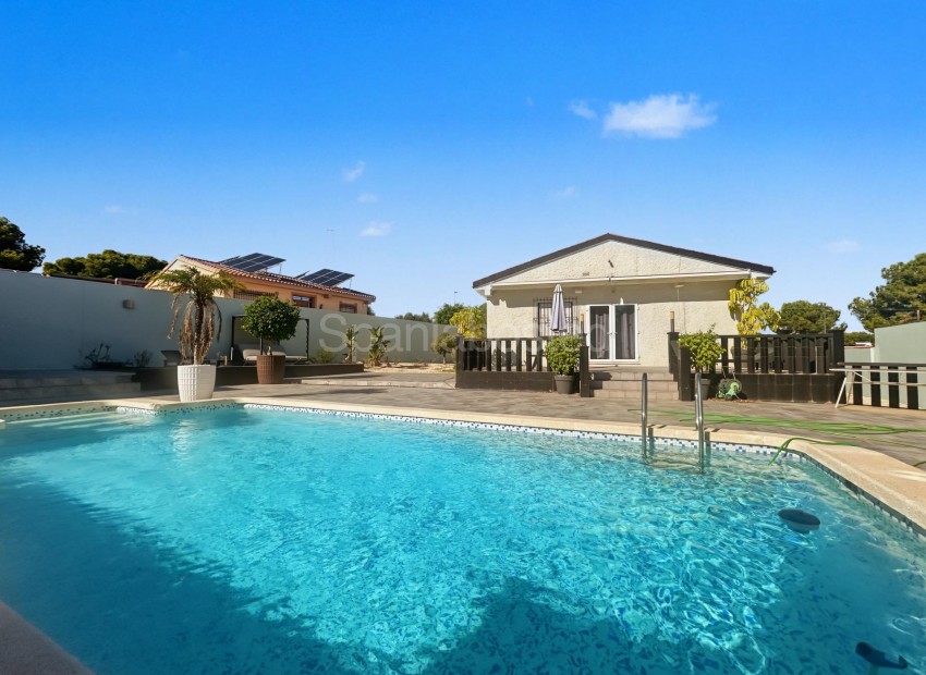 Resale - Villa -
Pilar de la Horadada - Pinar de Campoverde