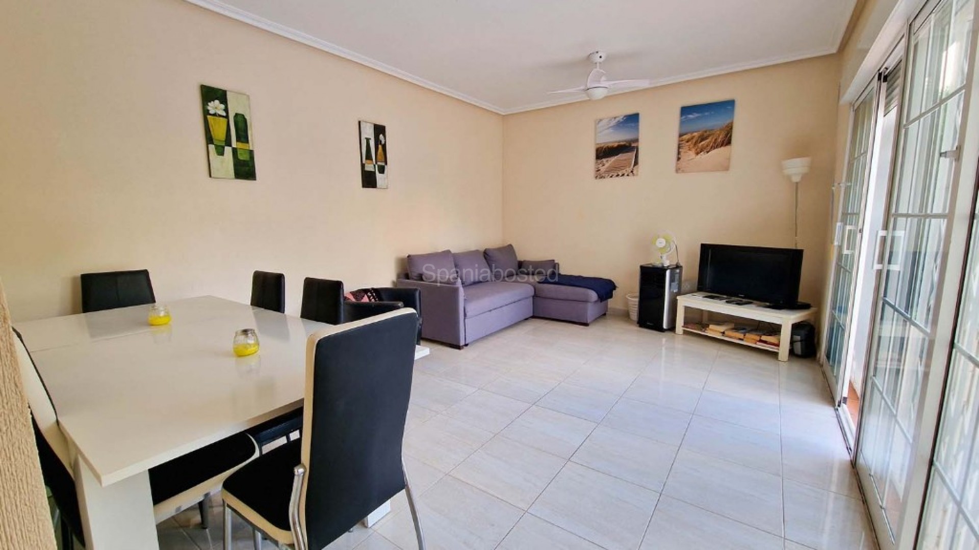 Resale - Villa -
Playa Flamenca