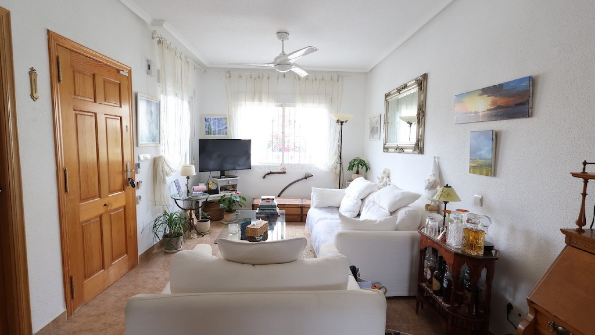 Resale - Villa -
Playa Flamenca