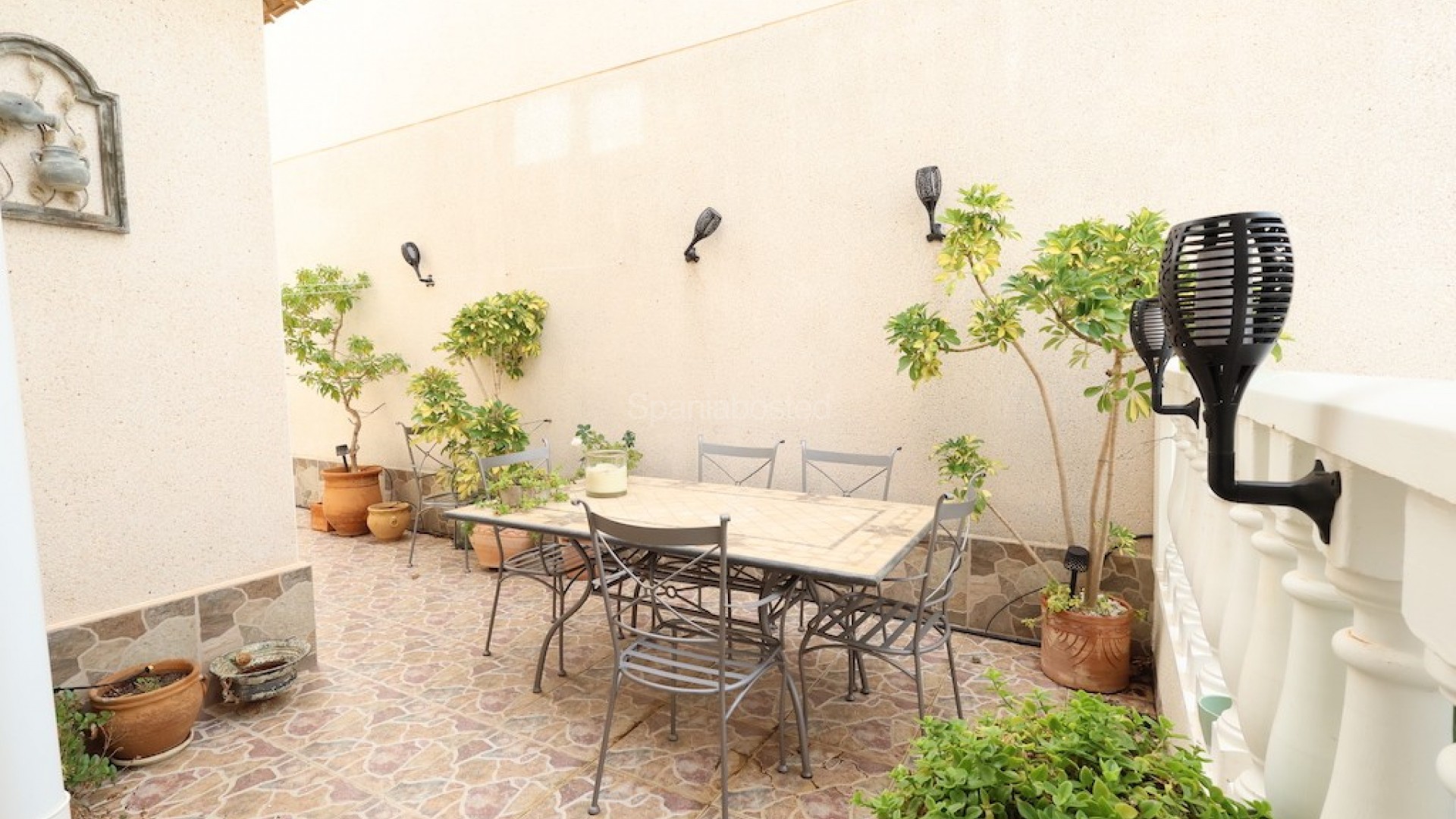 Resale - Villa -
Playa Flamenca