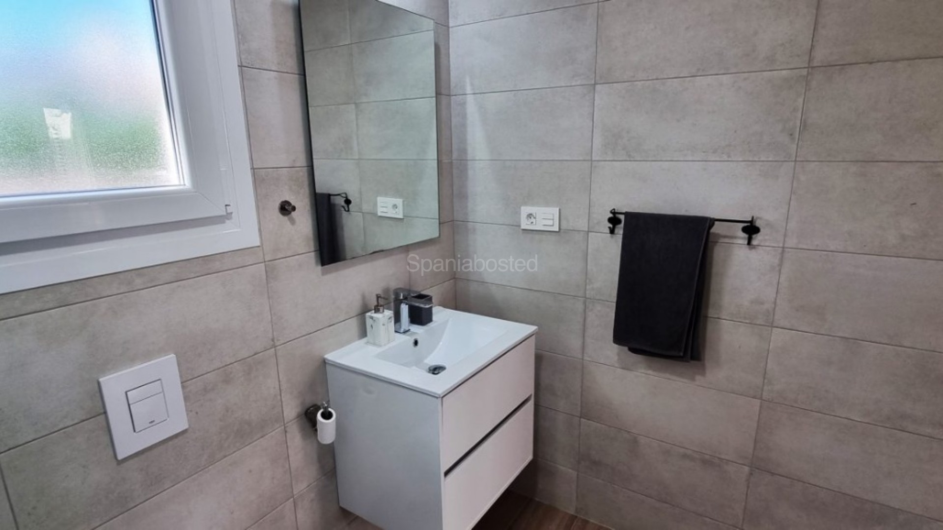 Resale - Villa -
Playa Flamenca