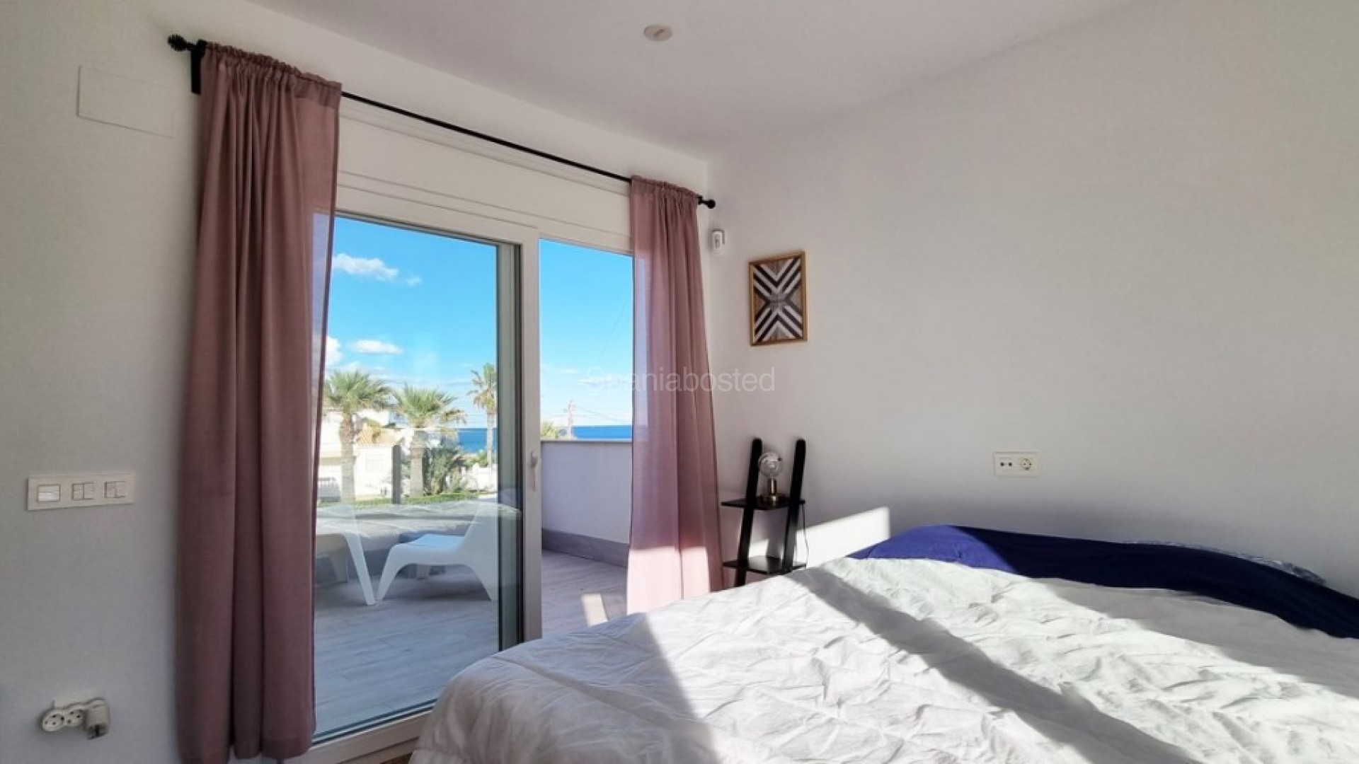 Resale - Villa -
Playa Flamenca