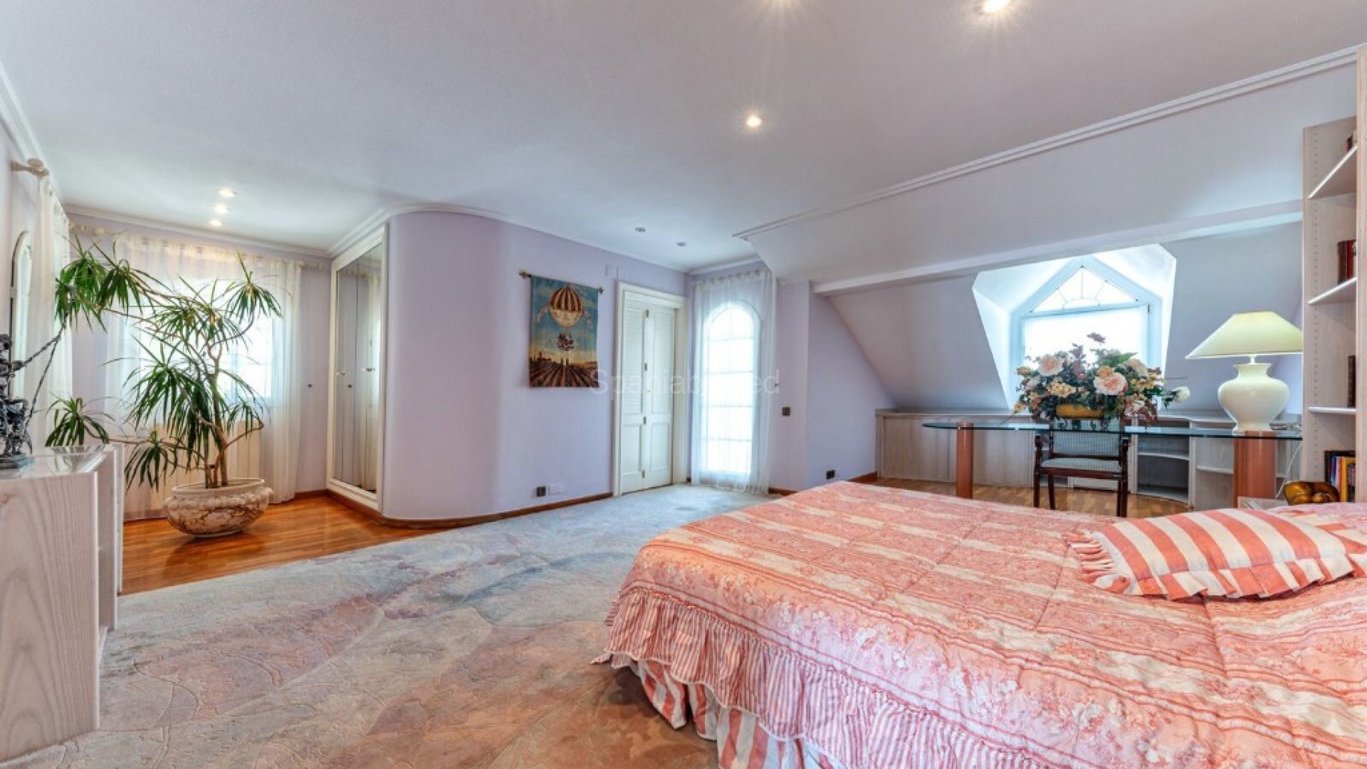 Resale - Villa -
Playa San Juan