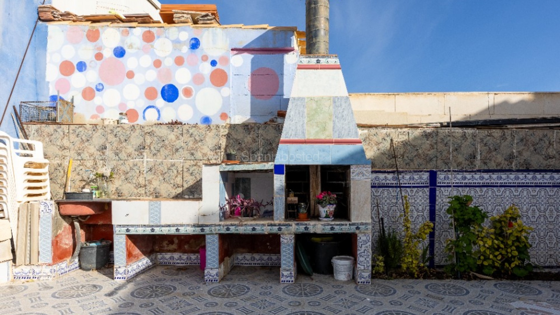 Resale - Villa -
Punta Prima