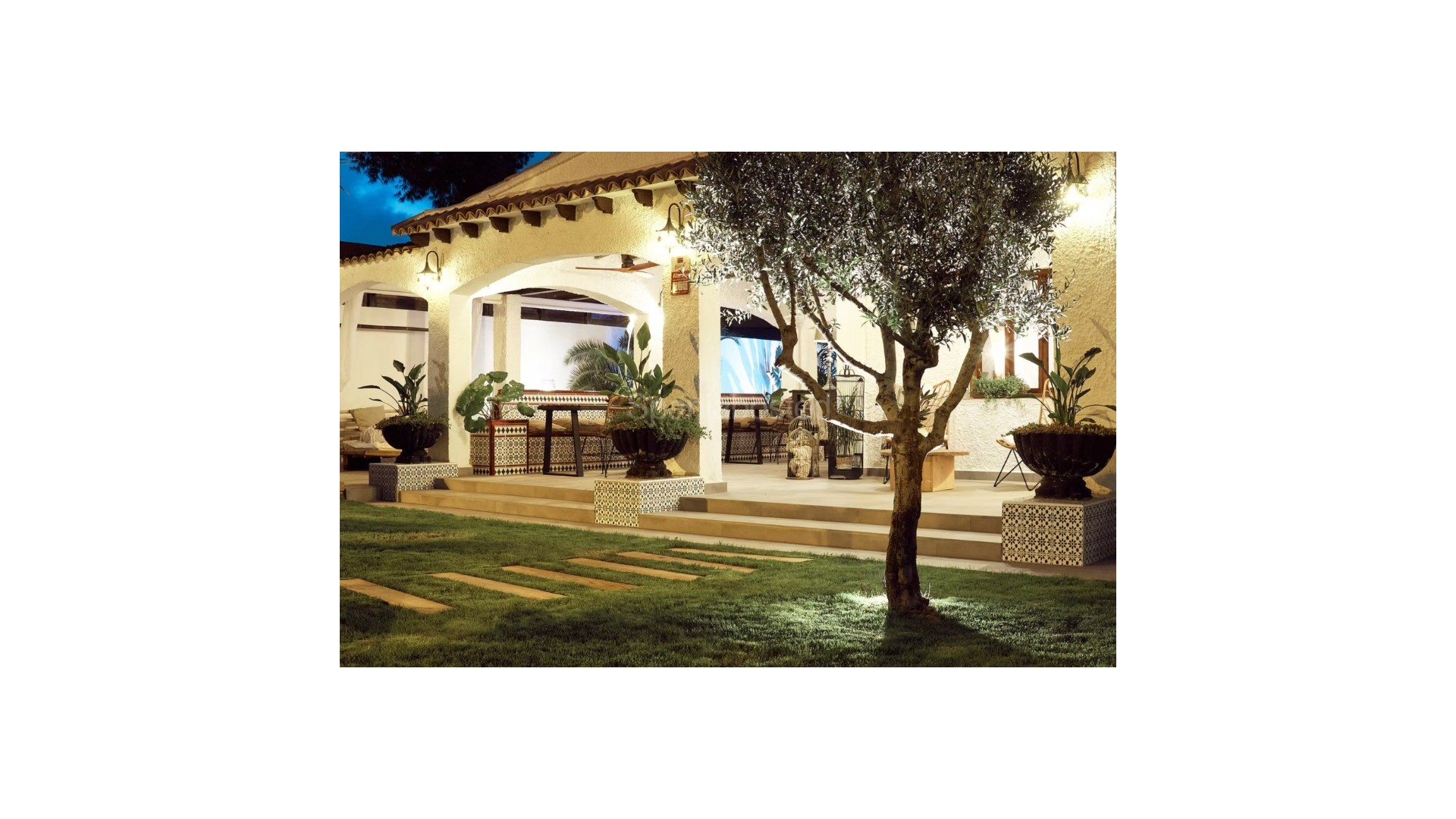 Resale - Villa -
Punta Prima