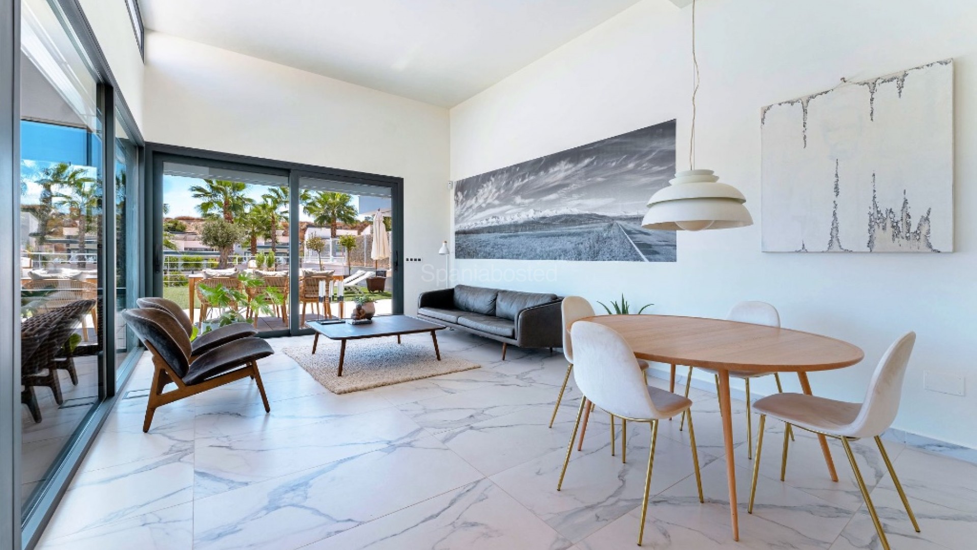 Resale - Villa -
San Miguel de Salinas