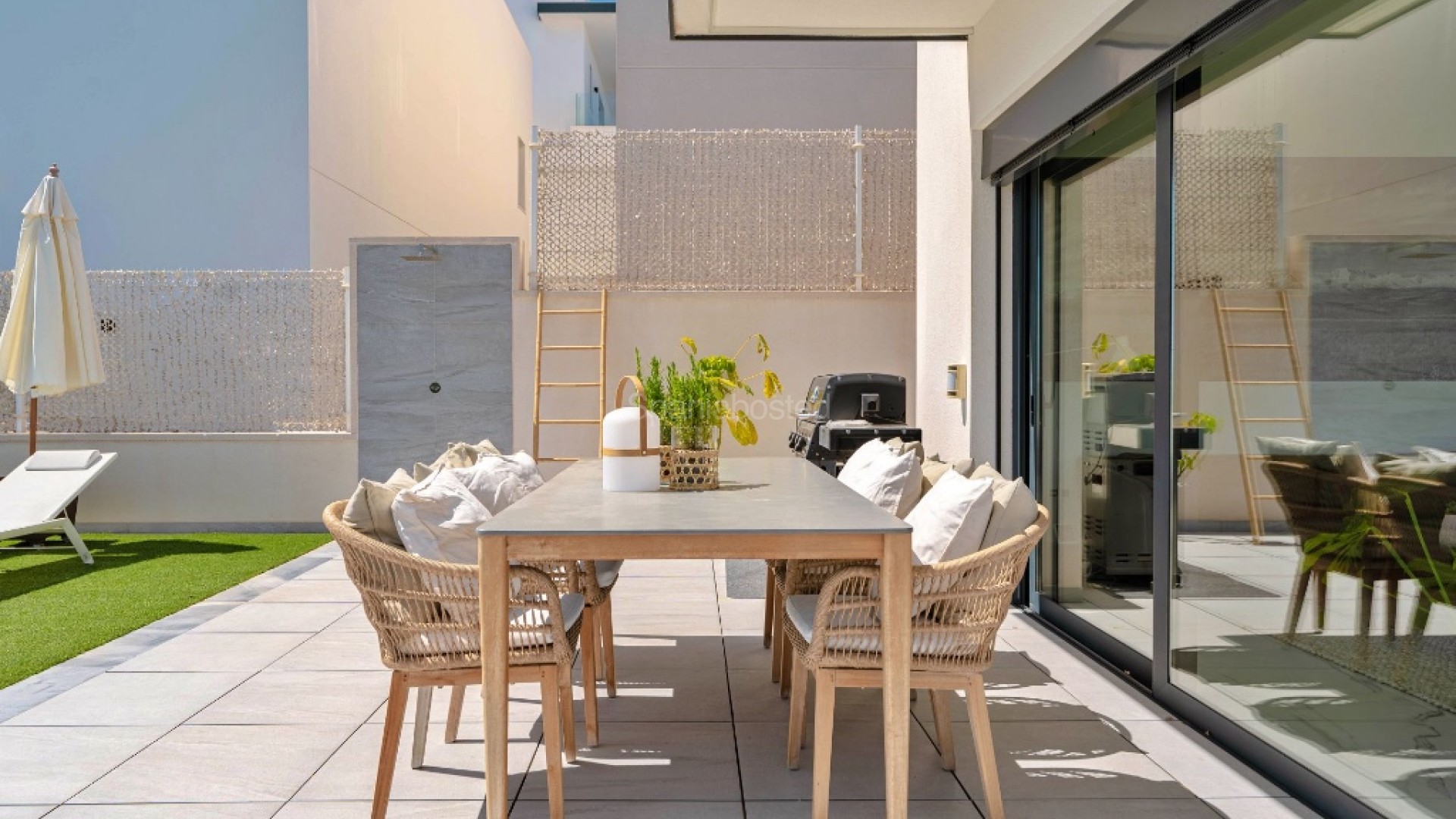 Resale - Villa -
San Miguel de Salinas