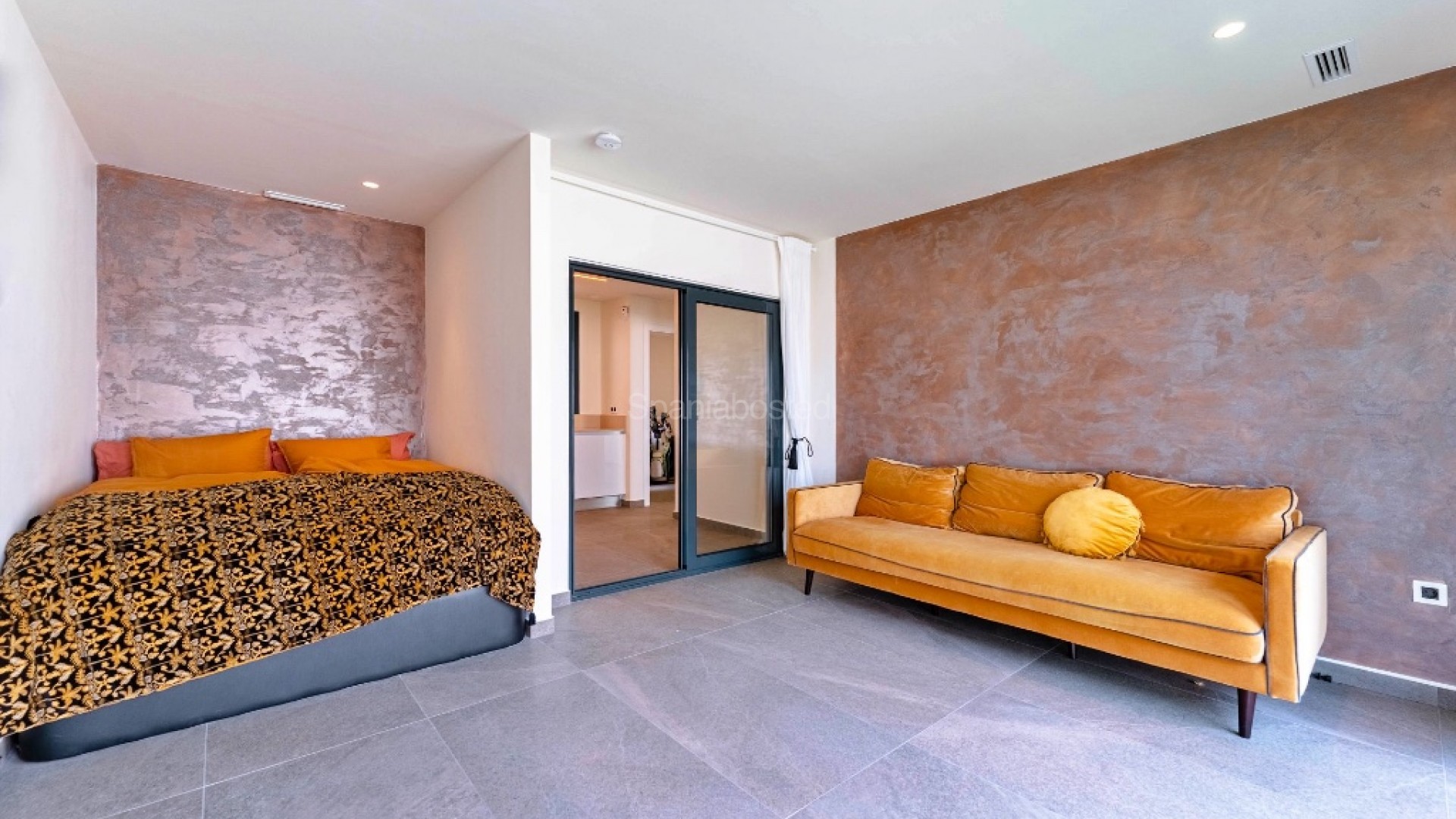 Resale - Villa -
San Miguel de Salinas