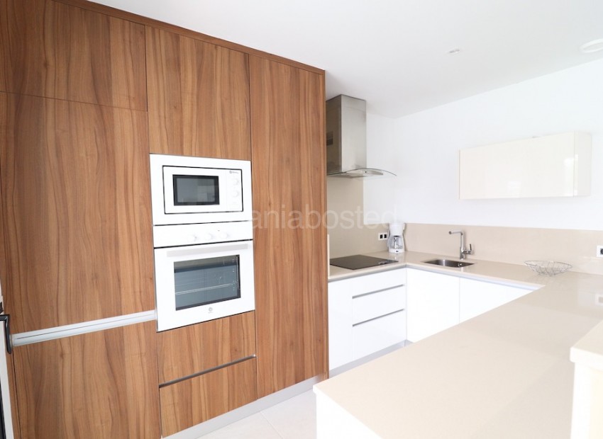 Resale - Villa -
San Miguel de Salinas