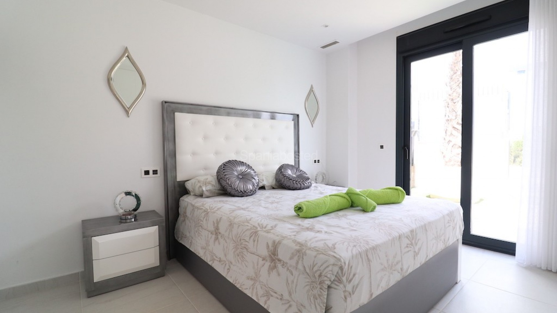 Resale - Villa -
San Miguel de Salinas