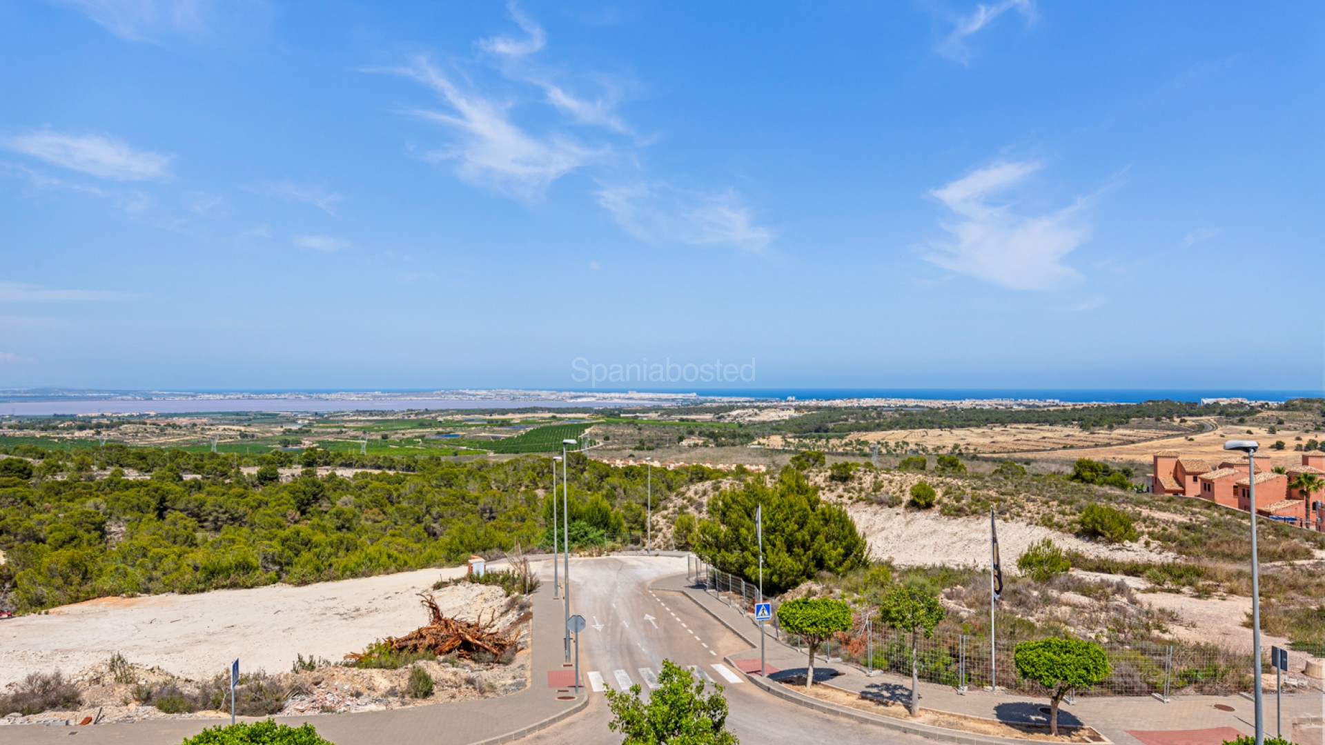 Resale - Villa -
San Miguel - San Miguel de Salinas