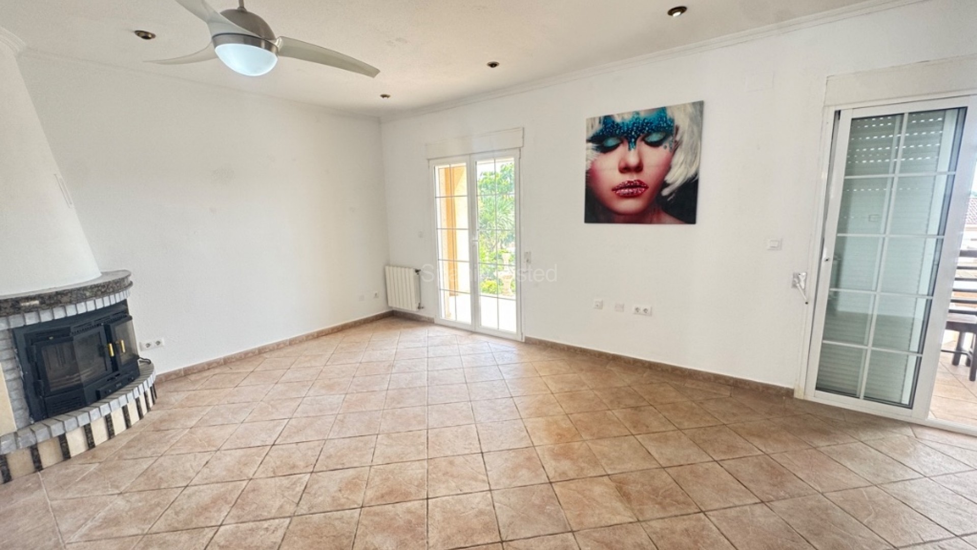 Resale - Villa -
San Miguel - San Miguel De Salinas