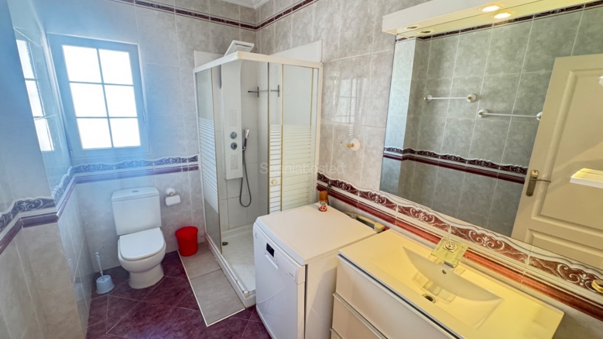 Resale - Villa -
San Miguel - San Miguel De Salinas