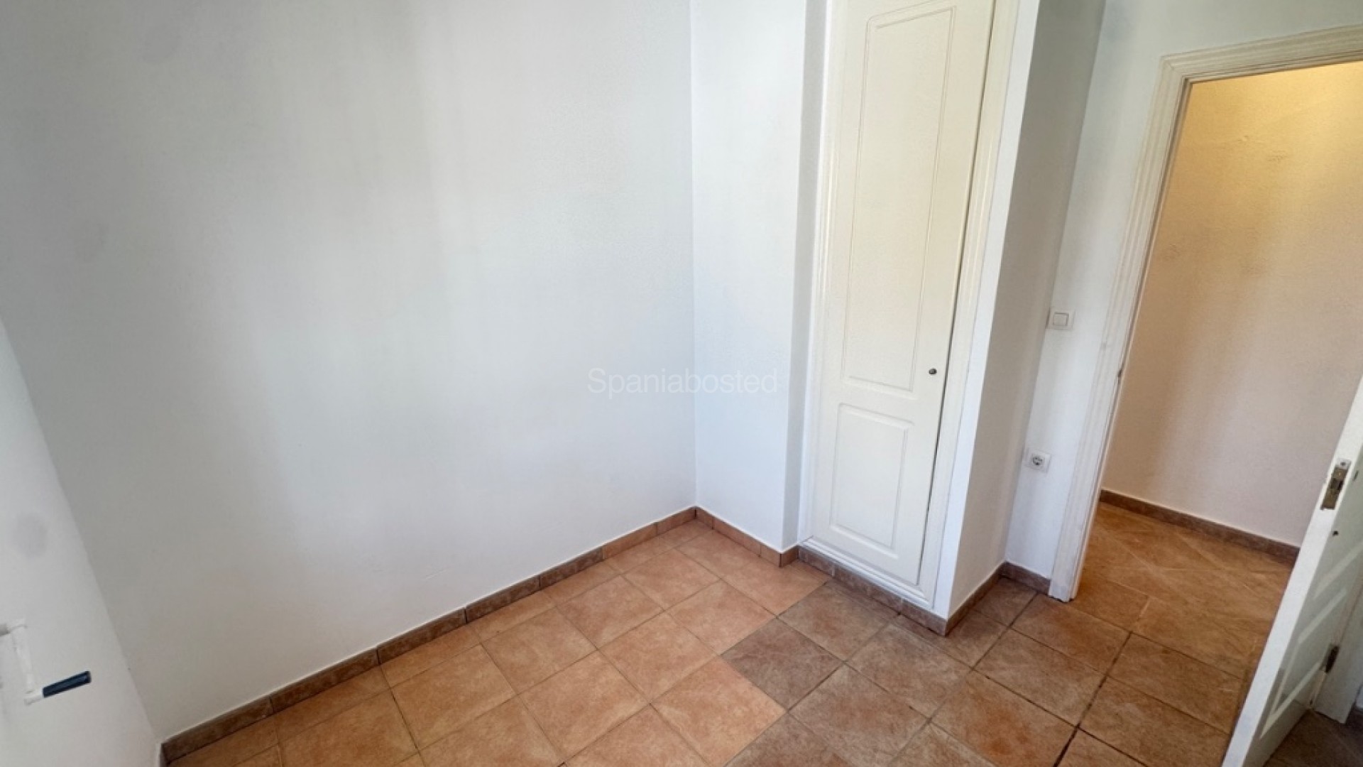 Resale - Villa -
San Miguel - San Miguel De Salinas