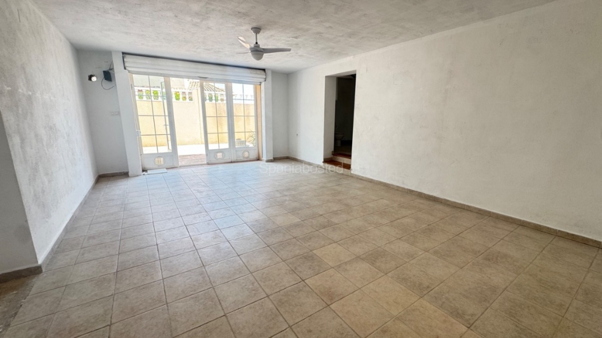 Resale - Villa -
San Miguel - San Miguel De Salinas