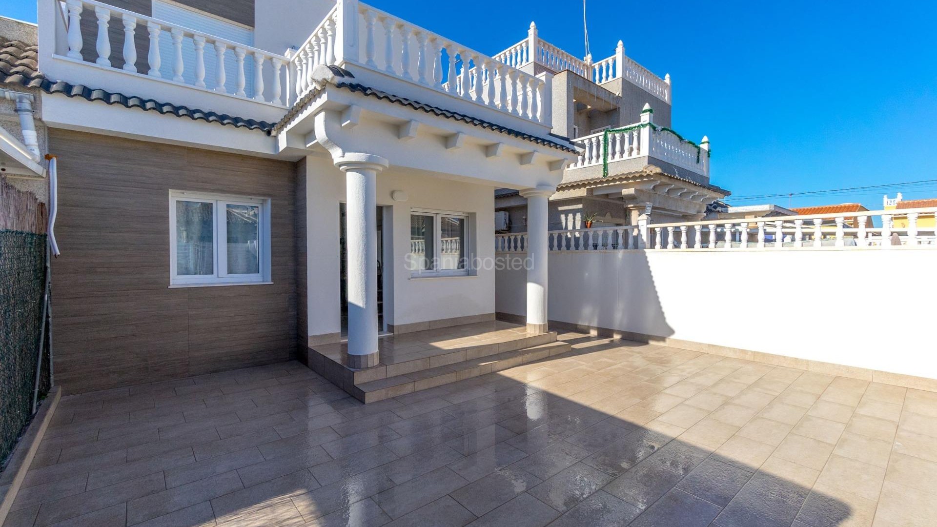 Resale - Villa -
Torrevieja - El chaparral