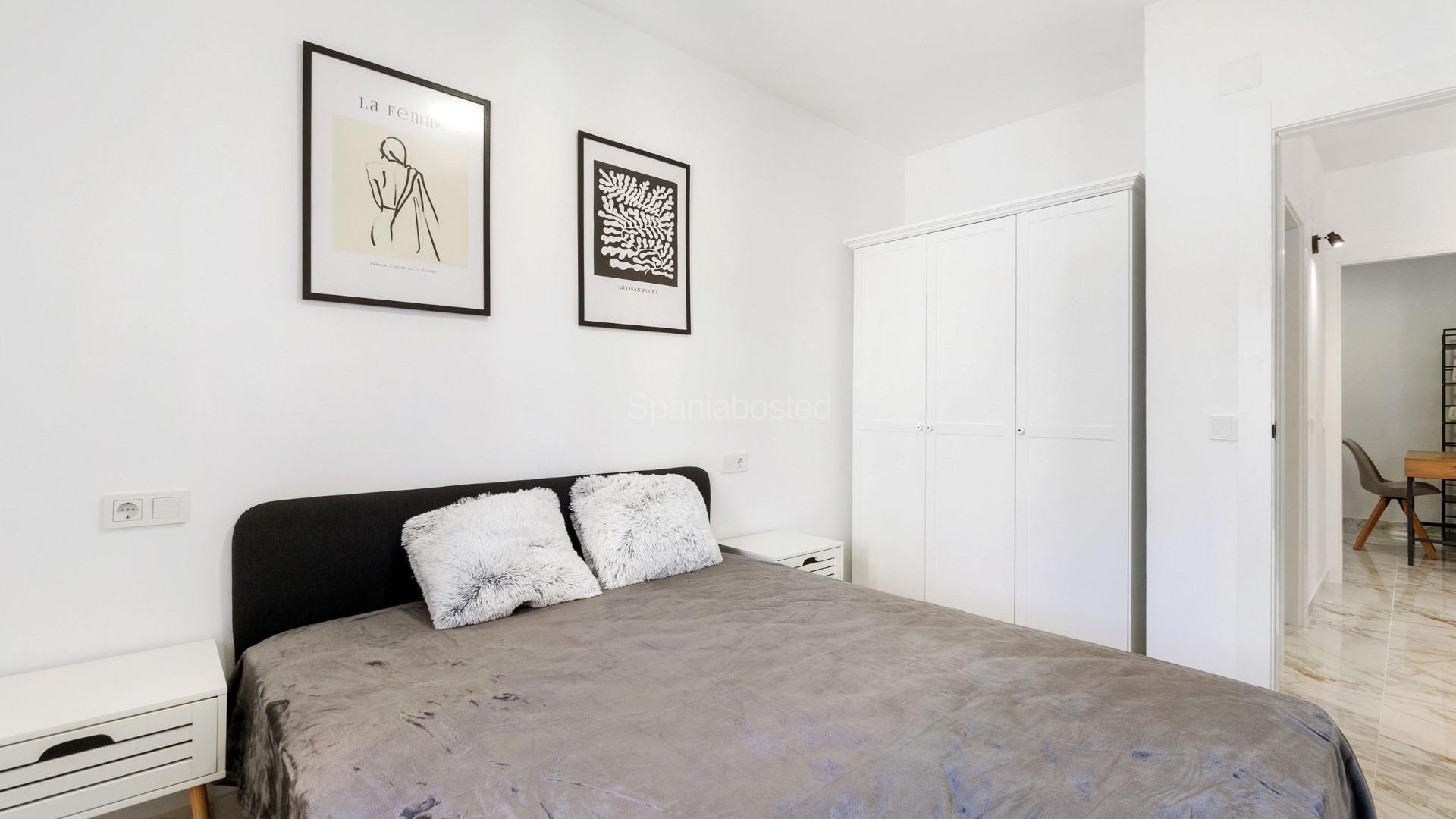 Resale - Villa -
Torrevieja - El chaparral