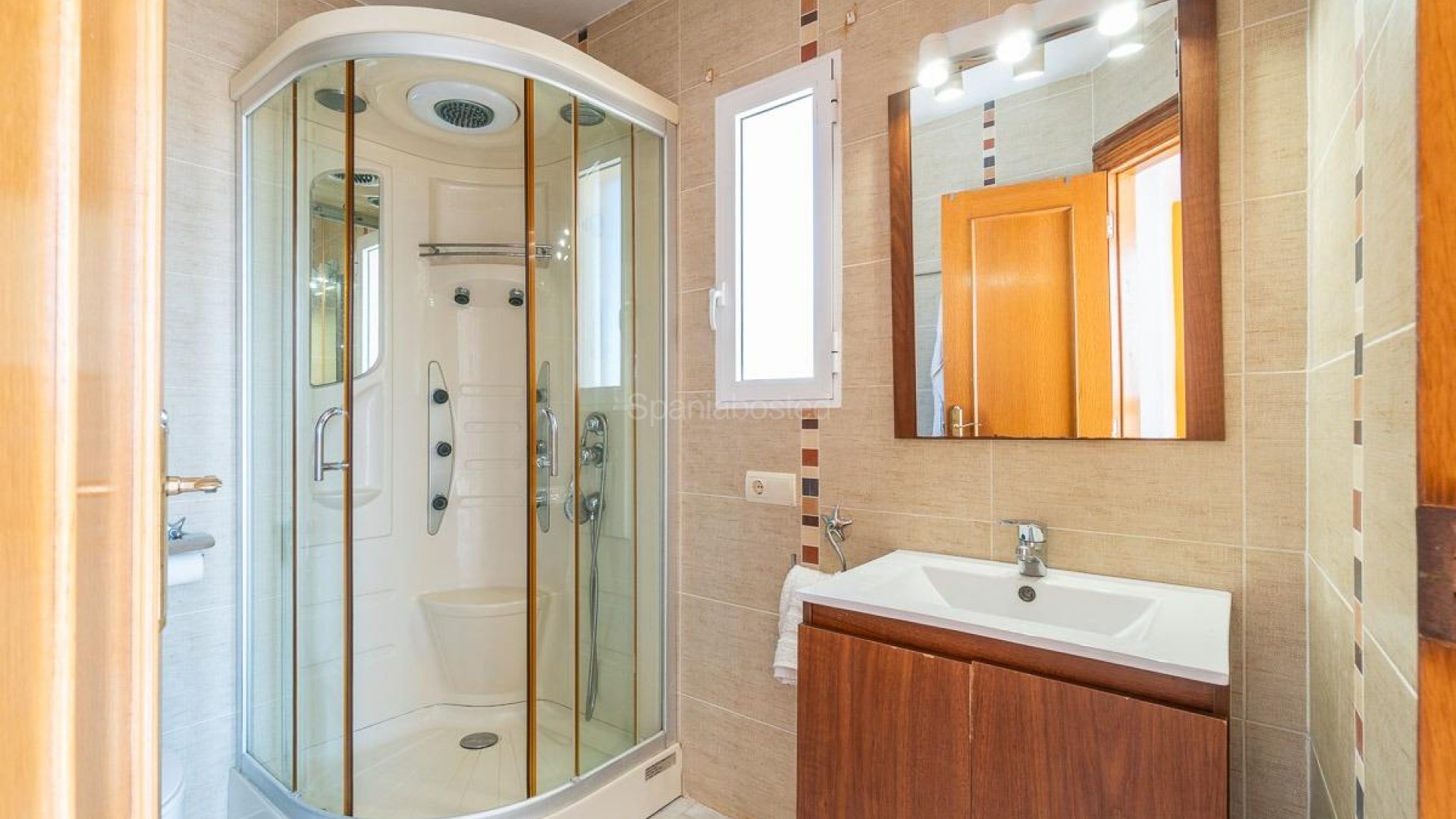 Resale - Villa -
Torrevieja - La Mata