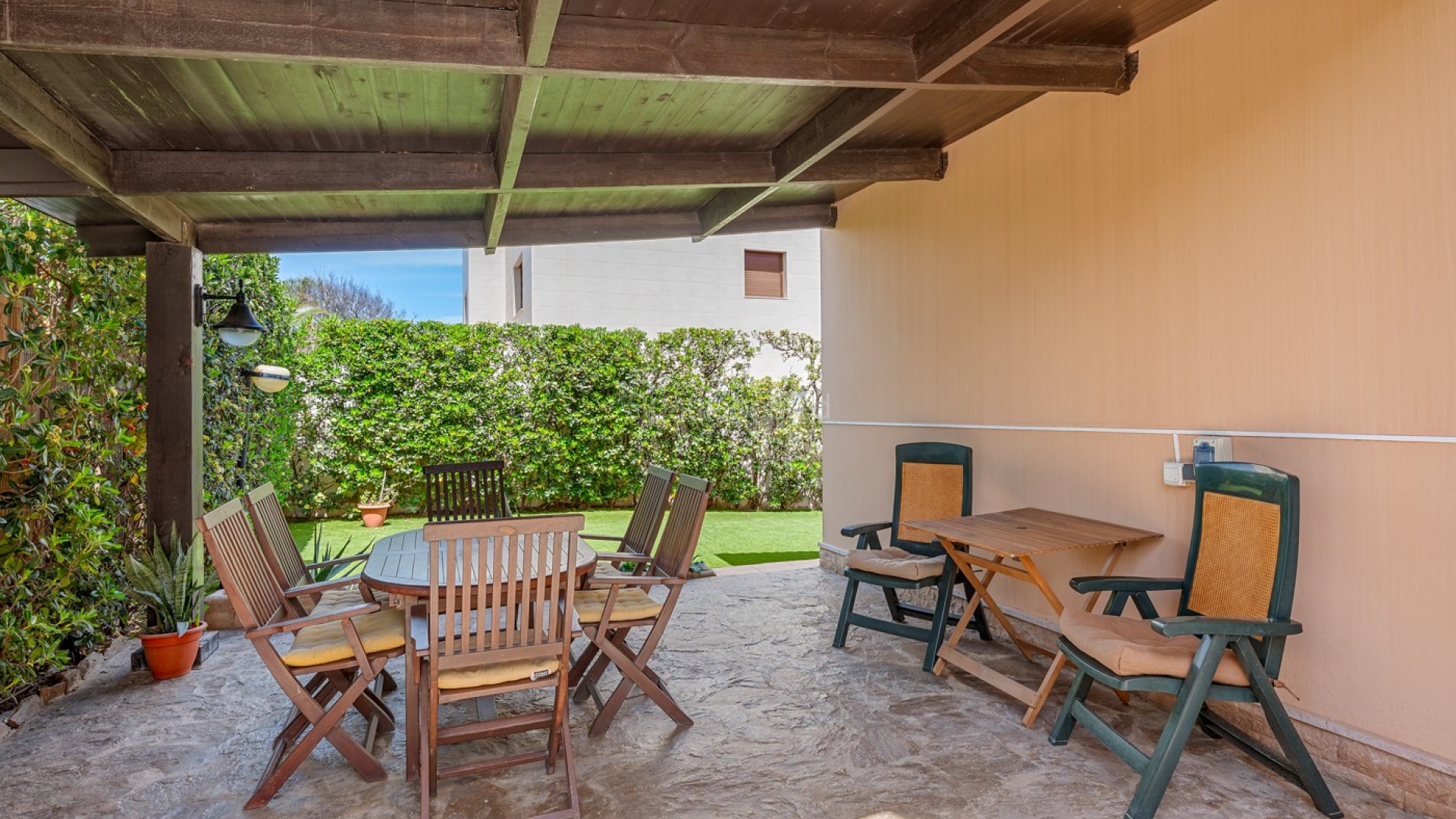 Resale - Villa -
Torrevieja - La Mata