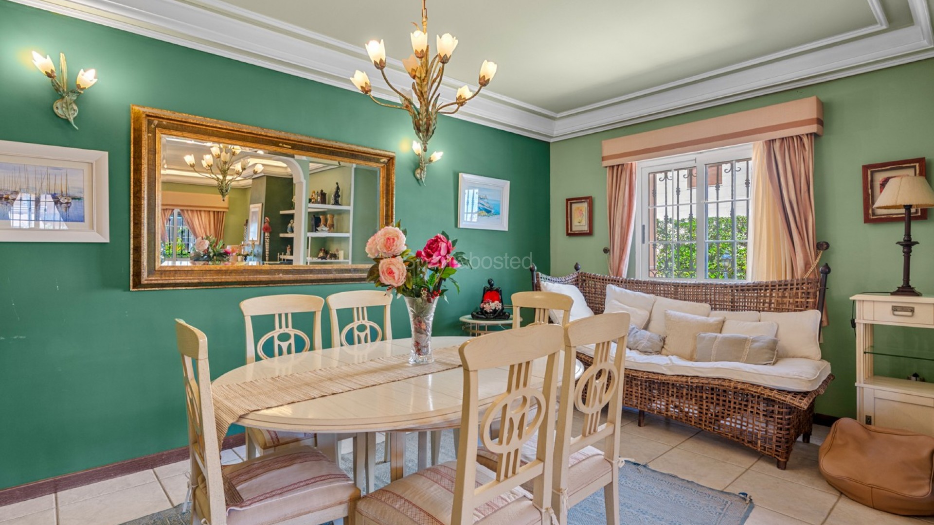 Resale - Villa -
Torrevieja - La Mata