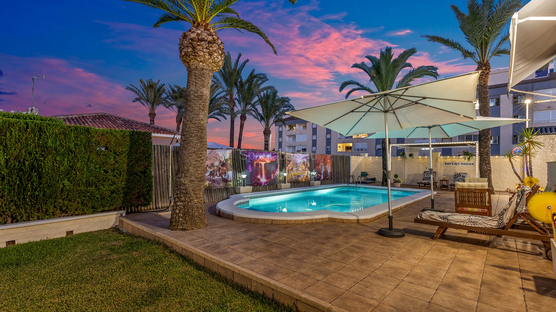 Resale - Villa -
Torrevieja - Rocio del Mar