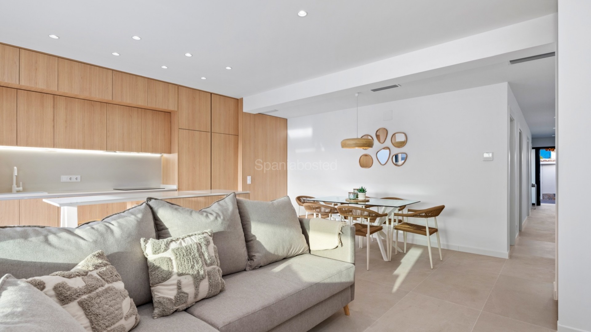 Resale - Villa -
Torrevieja